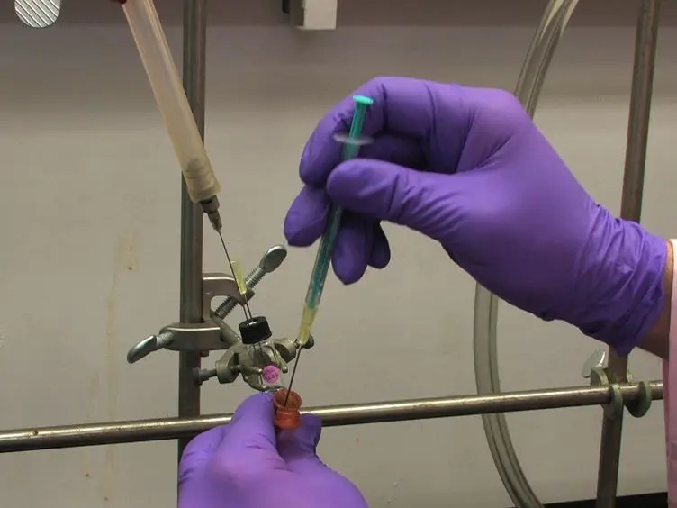 Density Gradient Multilayered Polymerization (DGMP): A Novel Technique for Creating Multi-compartment, Customizable Scaffolds for Tissue Engineering