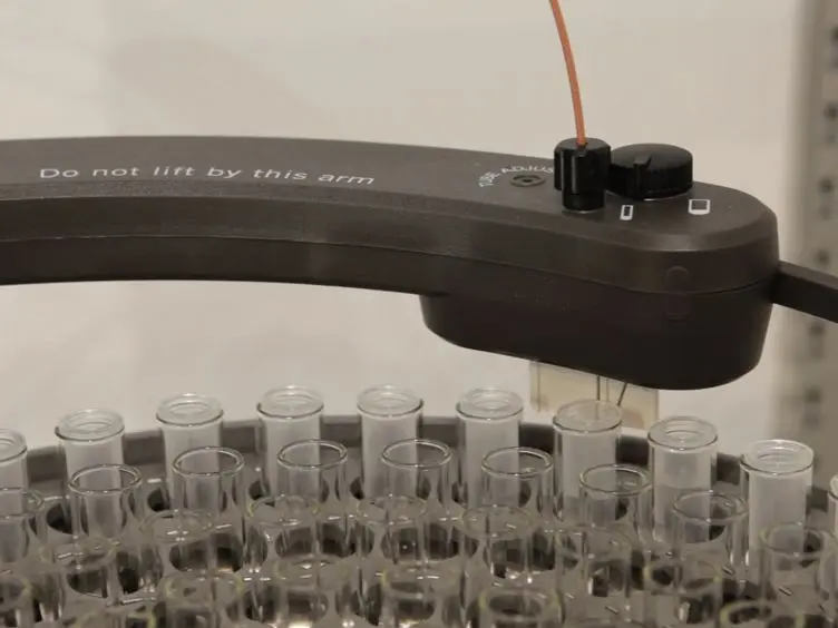 Application of an <em>In vitro</em> DNA Protection Assay to Visualize Stress Mediation Properties of the Dps Protein