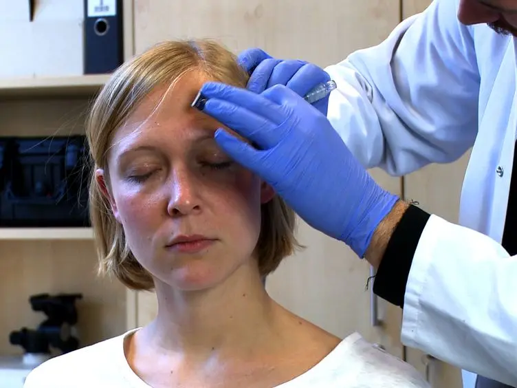 Transcranial Direct Current Stimulation and Simultaneous  Functional Magnetic Resonance Imaging