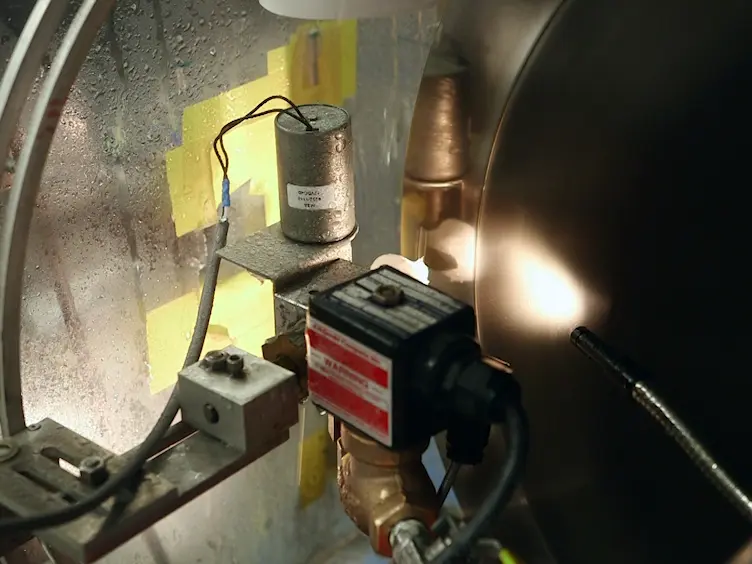 Visualization of High Speed Liquid Jet Impaction on a Moving Surface