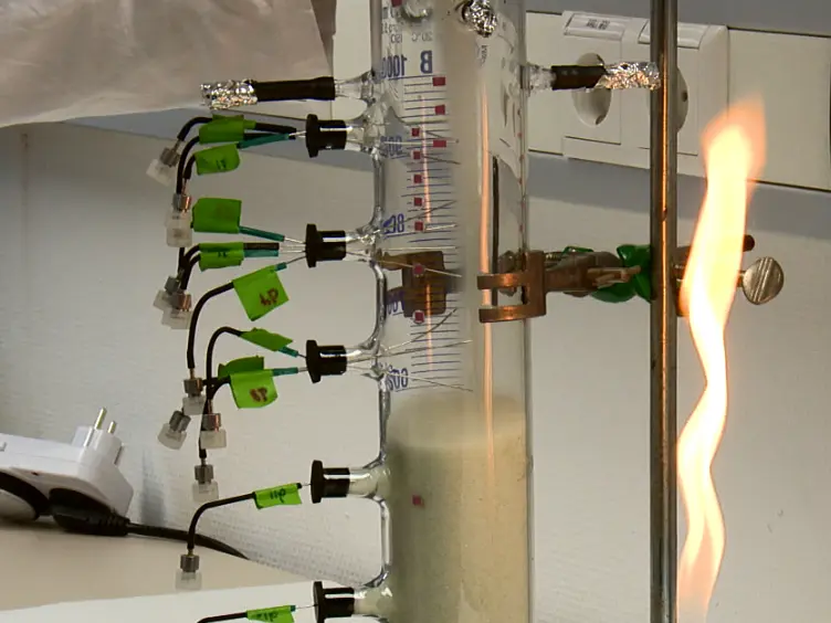 Laboratory Simulation of an Iron(II)-rich Precambrian Marine Upwelling System to Explore the Growth of Photosynthetic Bacteria