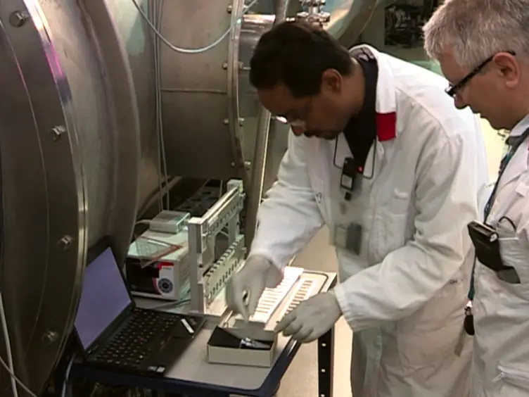Studying Soft-matter and Biological Systems over a Wide Length-scale from Nanometer and Micrometer Sizes at the Small-angle Neutron Diffractometer KWS-2