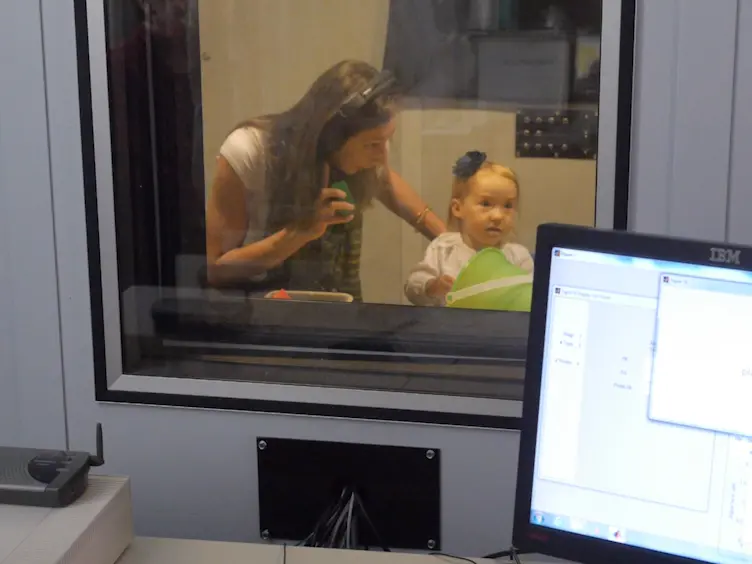 Behavioral Assessment of Hearing in 2 to 4 Year-old Children: A Two-interval, Observer-based Procedure Using Conditioned Play-based Responses