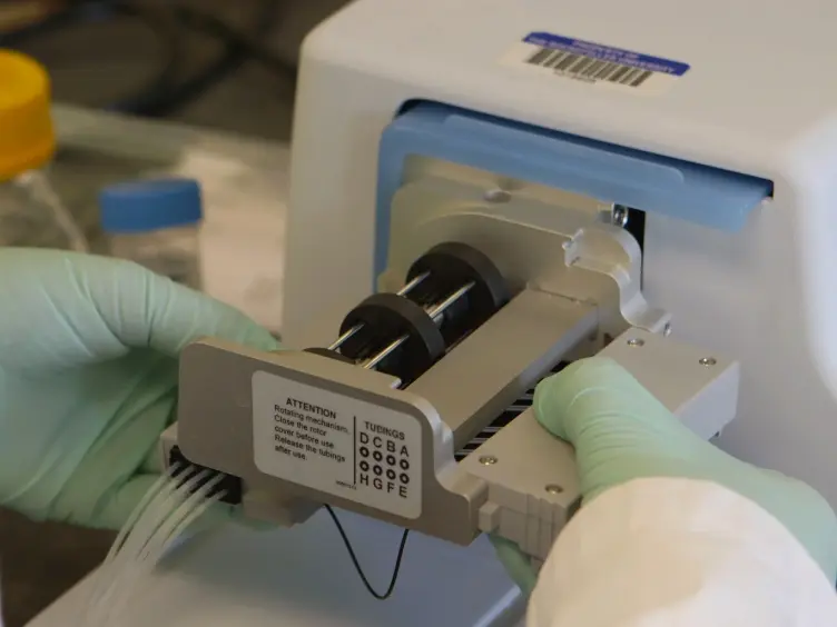 High-Throughput Robotically Assisted Isolation of Temperature-sensitive Lethal Mutants in <em>Chlamydomonas reinhardtii</em>