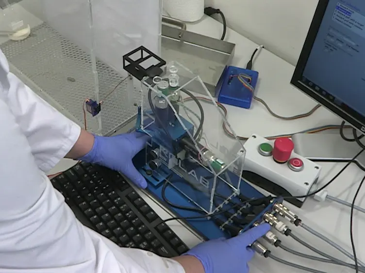 Investigating Motor Skill Learning Processes with a Robotic Manipulandum