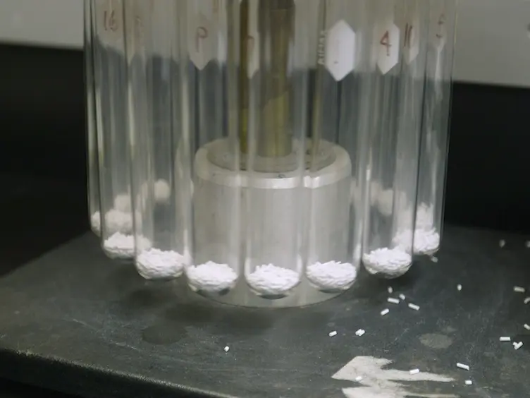 Predicting Catalyst Extrudate Breakage Based on the Modulus of Rupture