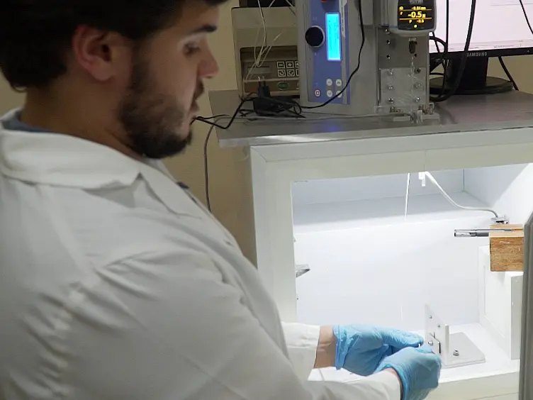 Fabrication of Superhydrophobic Metal Surfaces for Anti-Icing Applications