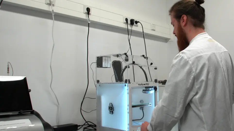 High-Resolution 3D Imaging of Rabies Virus Infection in Solvent-Cleared Brain Tissue