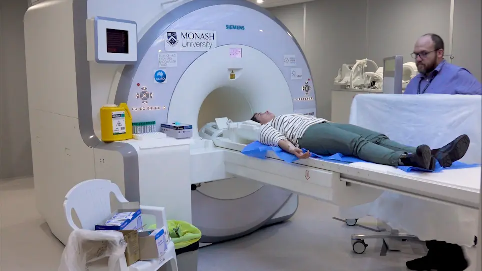 Radiotracer Administration for High Temporal Resolution Positron Emission Tomography of the Human Brain: Application to FDG-fPET