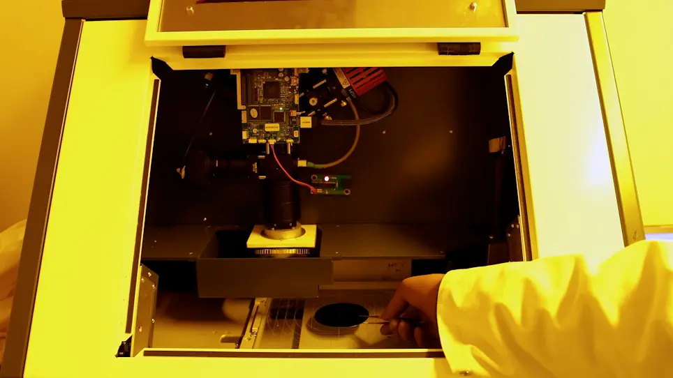 On-Chip Octanol-Assisted Liposome Assembly for Bioengineering
