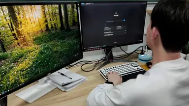 Online Virtual Reality Networked Control Laboratory Applied in Control Engineering Education