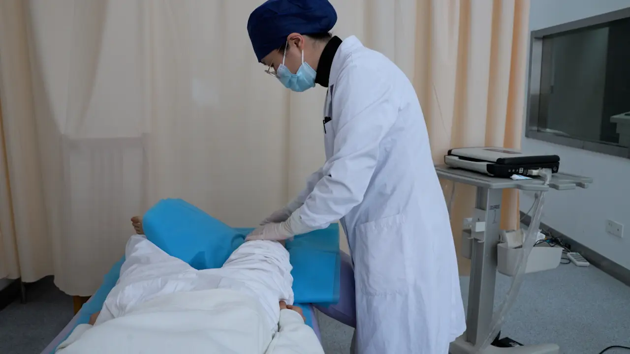 Clinical Effects of Ultrasound-Guided Acupotomy in Knee Osteoarthritis Treatment