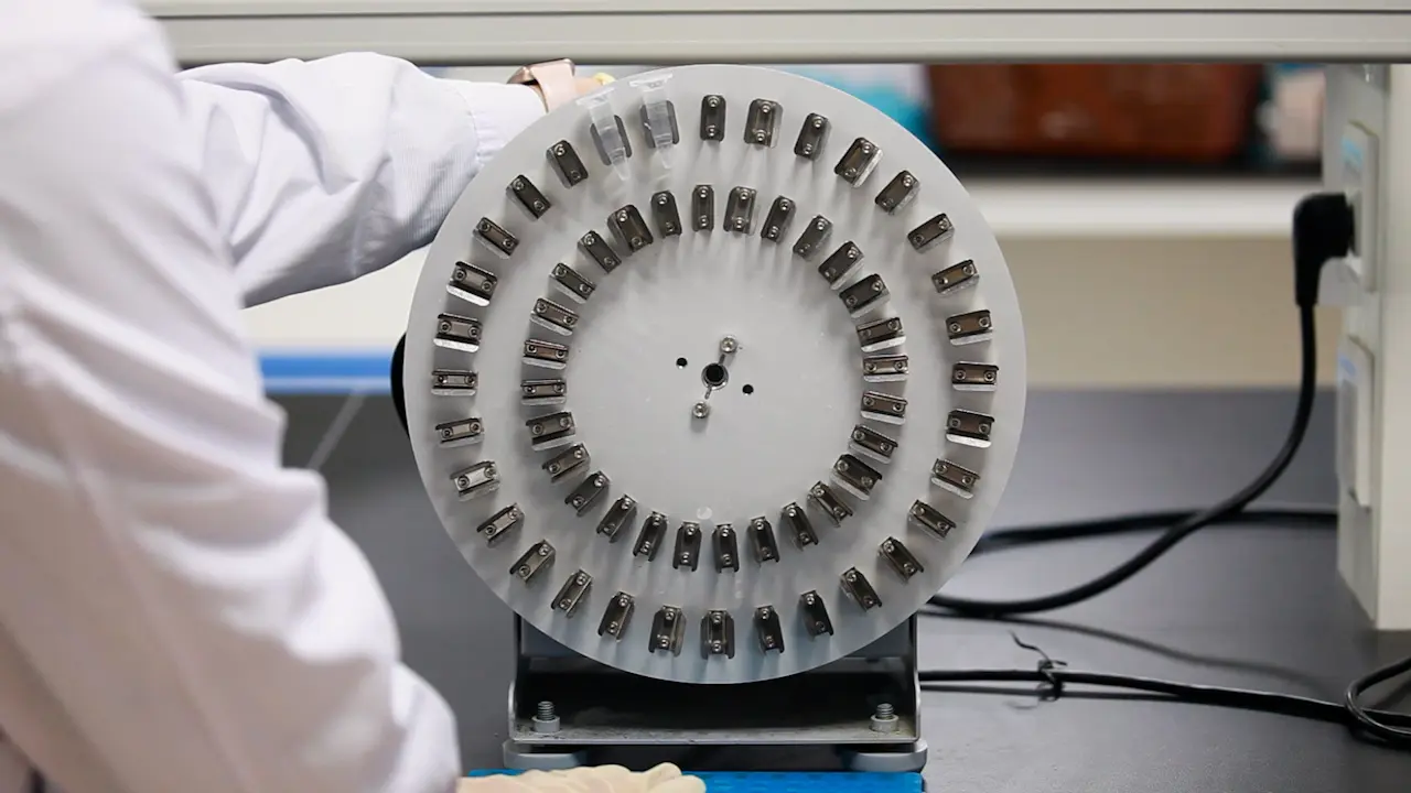 Preparation of Retinal Samples for Volume Electron Microscopy