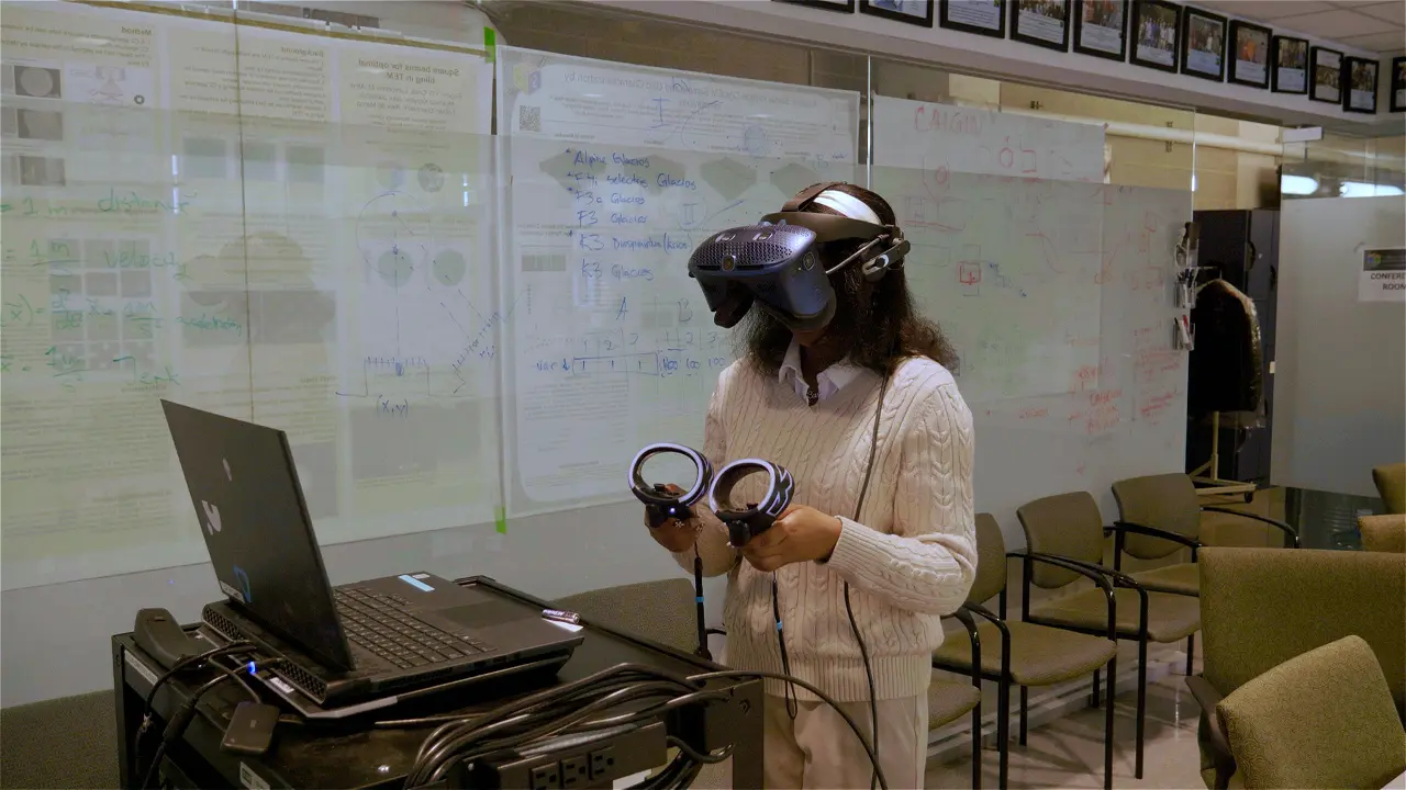 Leveraging Virtual Reality for Immersive Segmentation and Analysis of Cryo-Electron Tomography Data